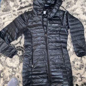 LIKE NEW Columbia puffer jacket